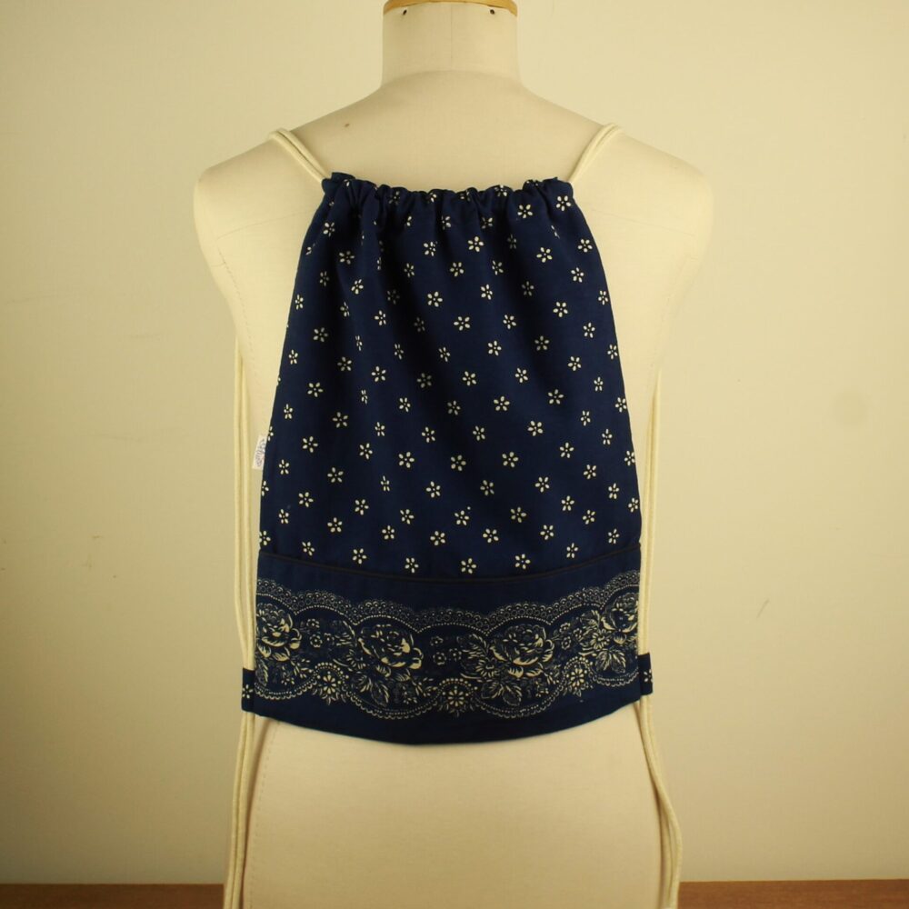 Dilians Blaudruck kleinerer Turnbeutel aus Baumwolle mit Bordüre P2501