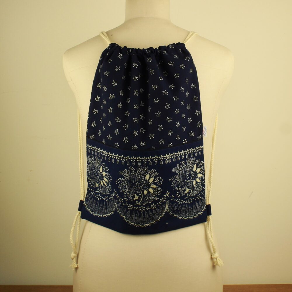 Dilians Pulsnitz Blaudruck Turnbeutel mit Bordüre P2402